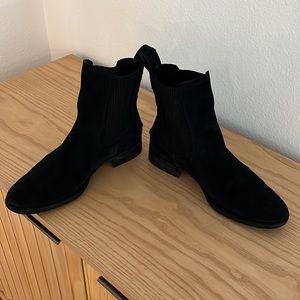 Ugg Chelsea Boots Black